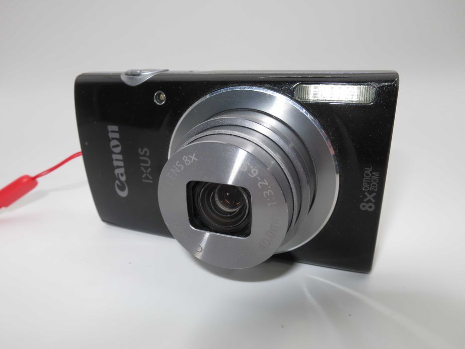 Canon IXUS 145 ултра компактен цифров фотоапарат, дигитална камера 16 MP и 8х оптичен зум, отлично състояне, работи перфектно