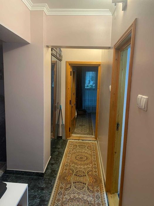 De vanzare apartament 4 camere