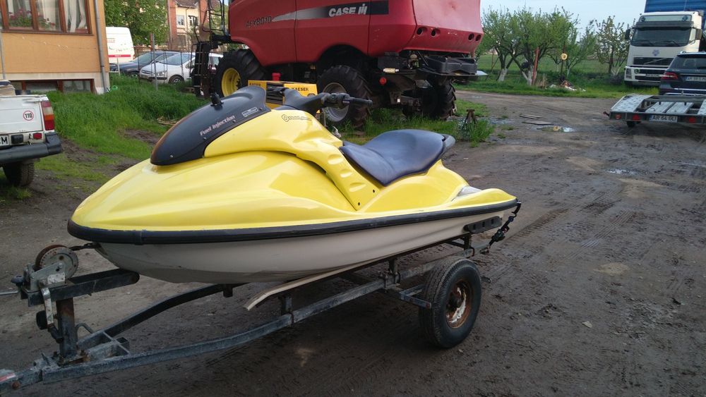 Yamaha GP 1300 R