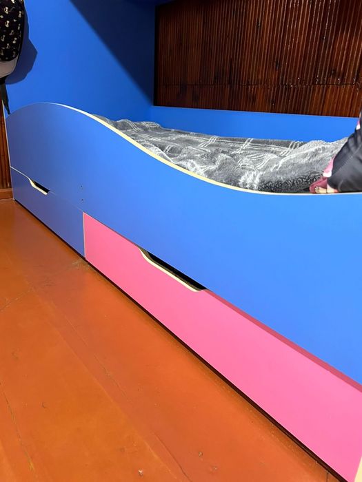 Продам гарнитур.