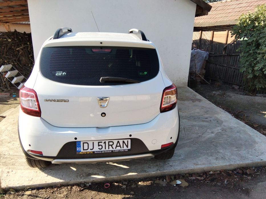 Vând  Sandero Stepway