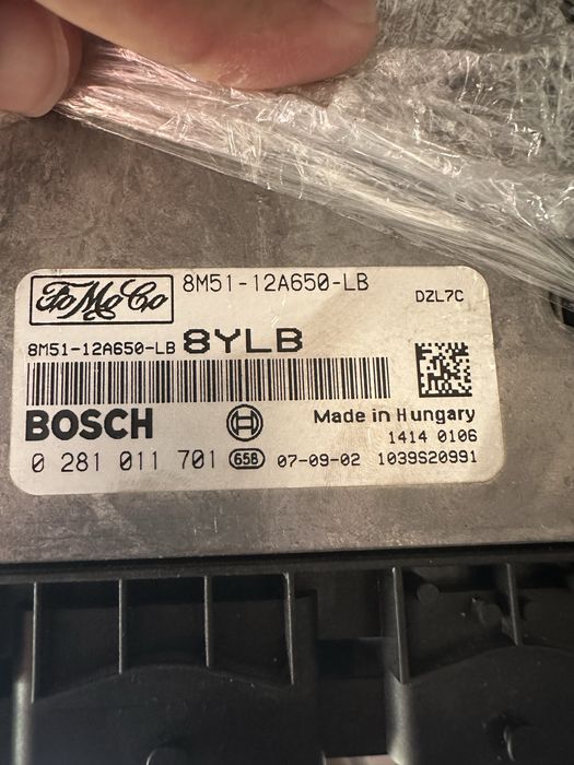 Ecu bosch ford focus mk2 8M51-12A650-LB