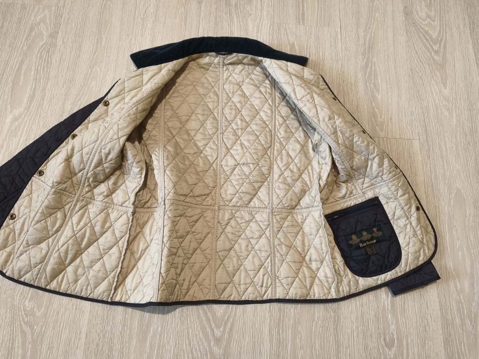 Jacheta dama matlasată Barbour 42