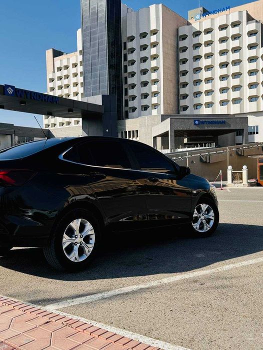 Chevrolet Onix 2024 — 3