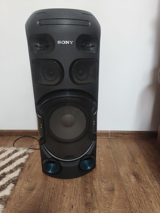 Boxa  Sony all in one model MHC V42D