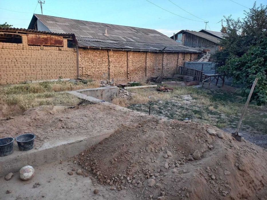 продаётся участок 4 сотки город Янгиюль