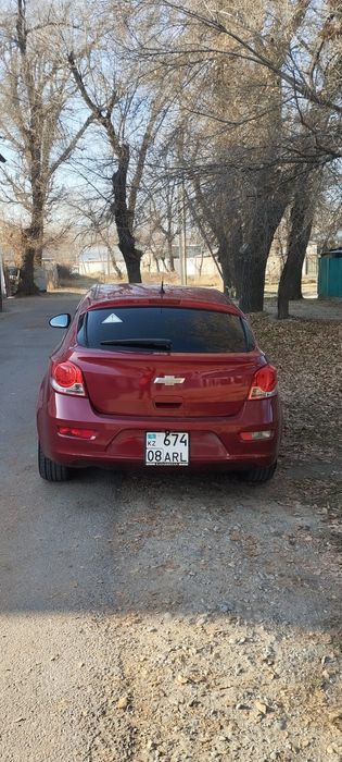 Шевроле Круз 2013 года