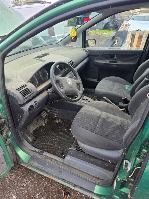 **САМО НА ЧАСТИ***  VW Sharan 1.9TDI, Automat

-