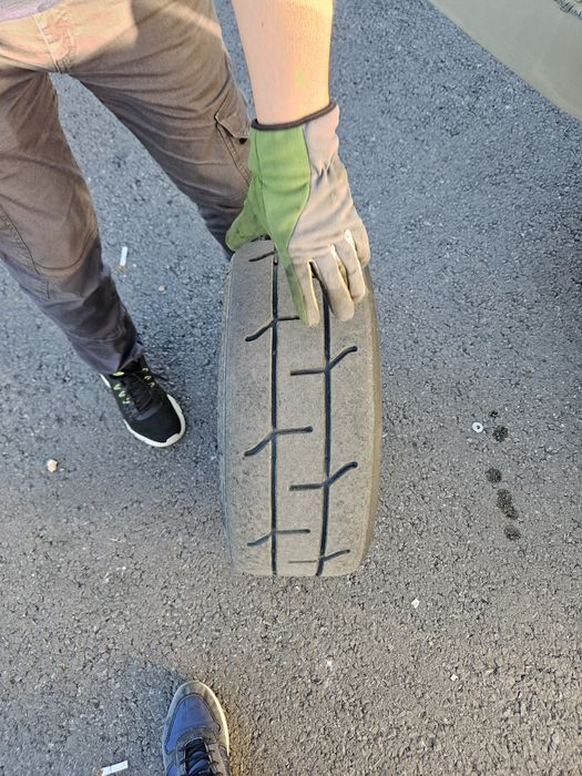 Полу слик semislik 195 50 15 Malatessa твърда смес