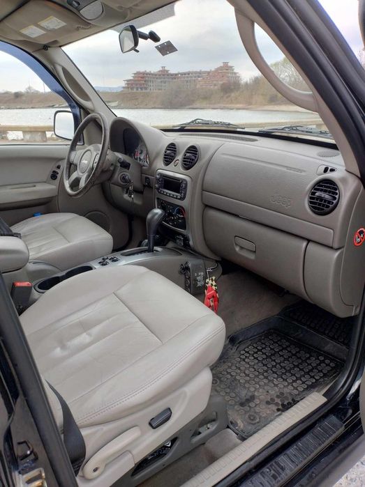 Jeep Cherokee limited edition