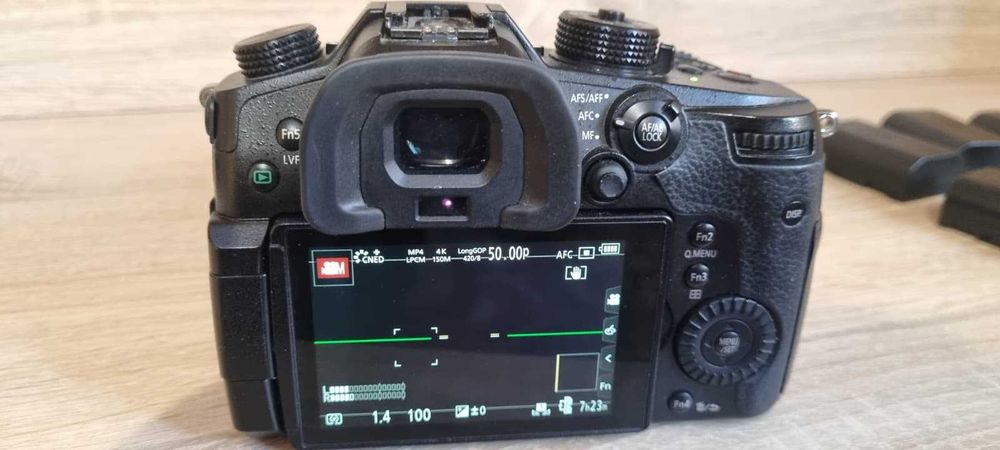2x Panasonic GH5 + obiective Olympus & Sigma
