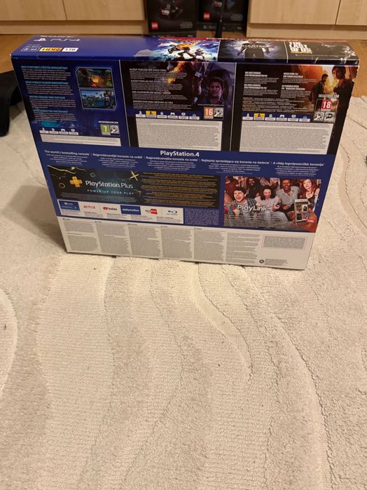 PlayStation 4 slim 1TB и 10 игри