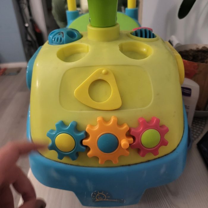 Masinuta cu sunete  și lumini