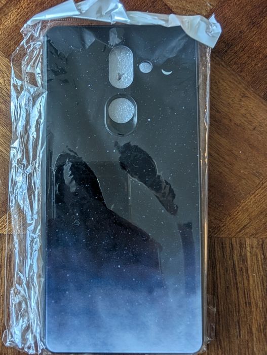 Подарявам кейсове за телефони