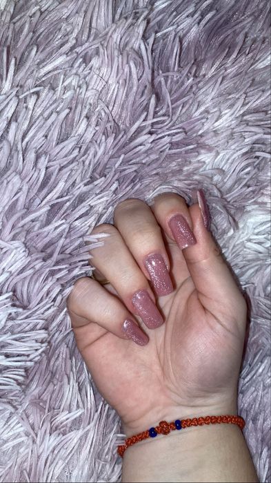 Unghii cu gel si semi