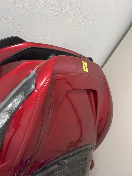 Детская машина Ferrari