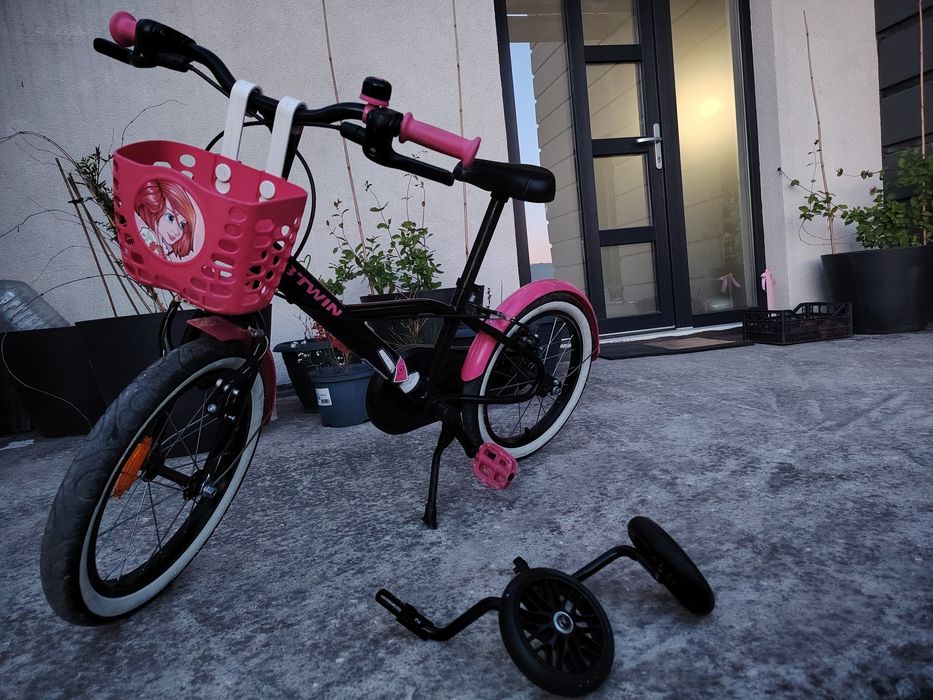 Bicicleta copii cu roti ajutatoare