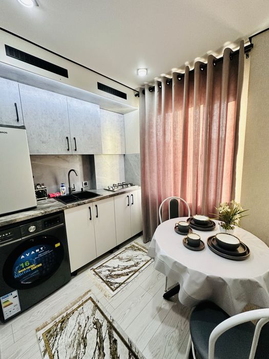 1 ком по часам 2500. Плаза Арбат