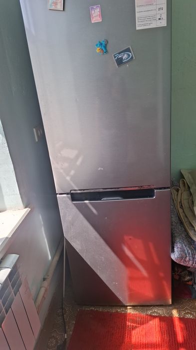 Продам холодильник