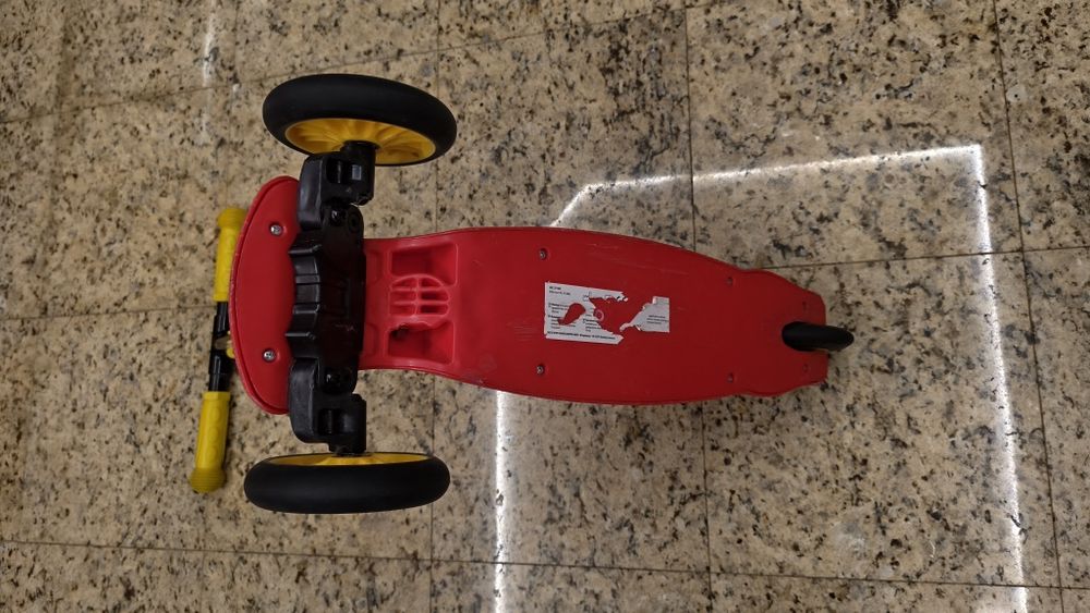 Детско баланс колело Runride 900 + подарък тротинетка