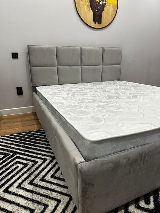 Кровать двуспальная