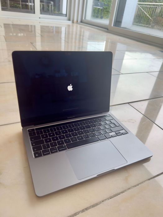 MacBook Pro 13” M1 – 1TB