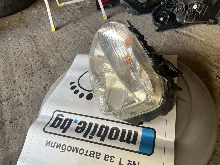 Фар Dacia Duster 2010-