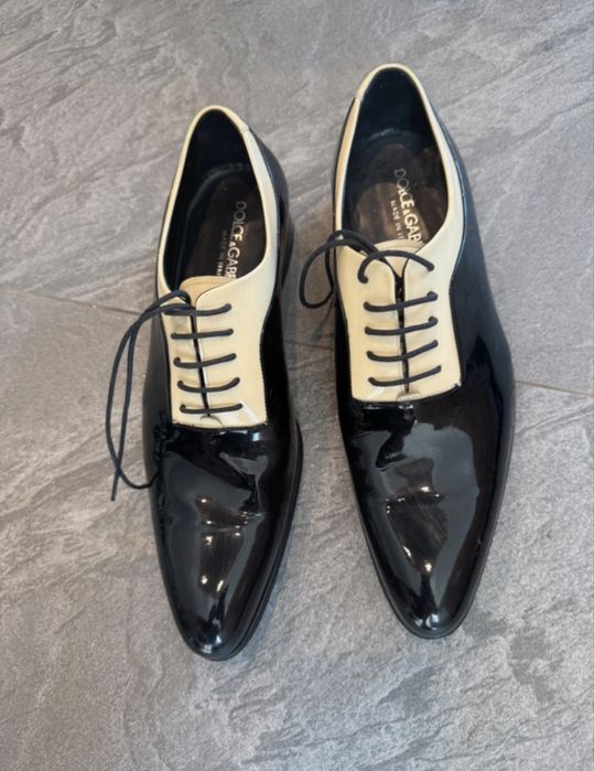 Pantofi Dolce & Gabbana din piele lăcuită, mărimea 41
