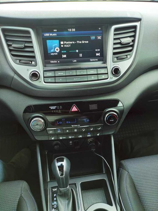 Hyundai Tucson 2.0 CRDI 4WD 6AT Premium+