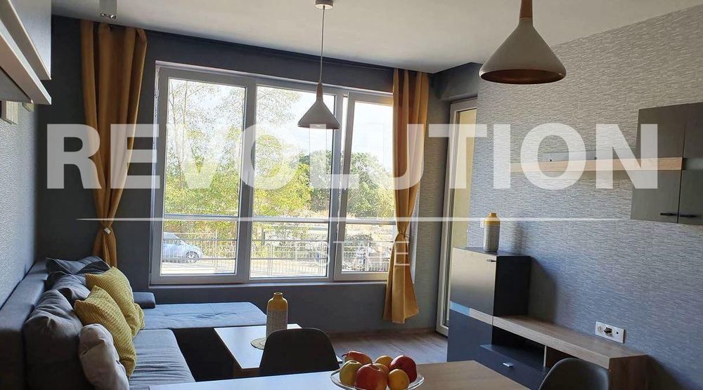 Двустаен апартамент в района на Св.Св. Константин и Елена!