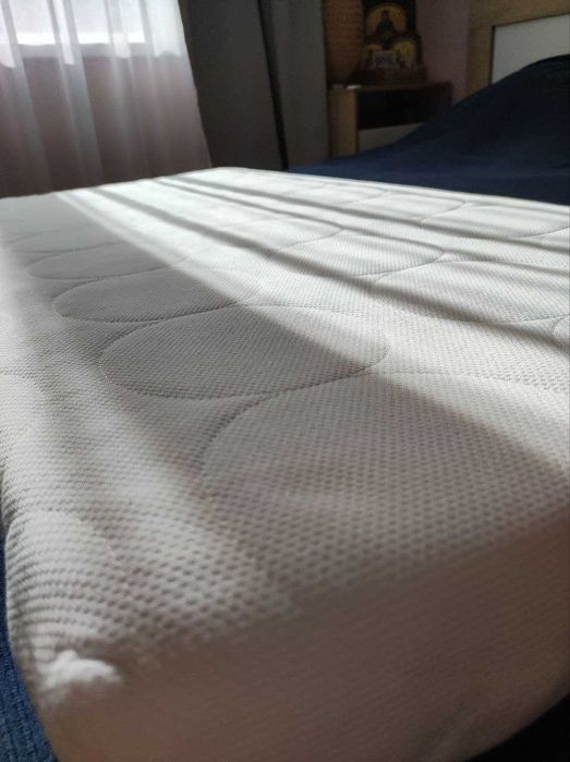 Матрак IKEA с пяна за бебешко креватче 60х120 (като нов!)