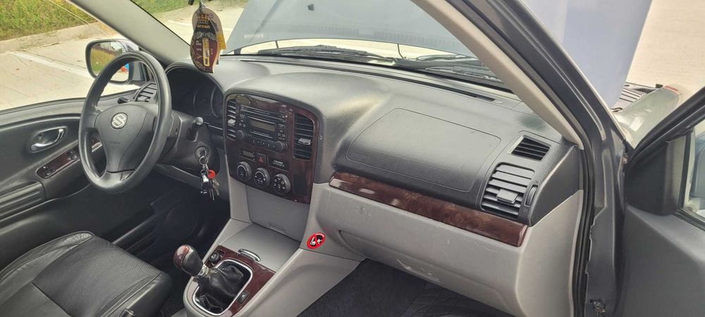 Suzuki Grand Vitara 1.6 benzina Limited