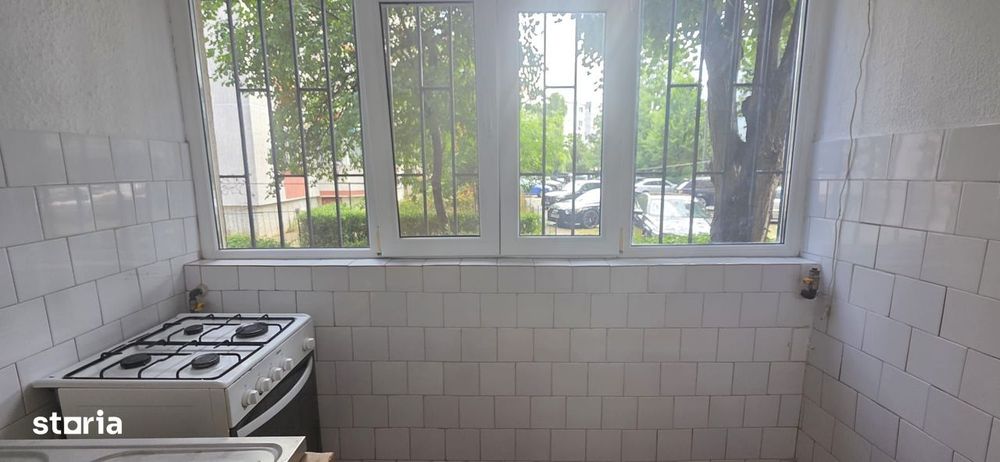 Inel 2 Pn-Uri 2 Camere Decomandat 57 Mp. 2 Balcoane, Parter, Gaze.