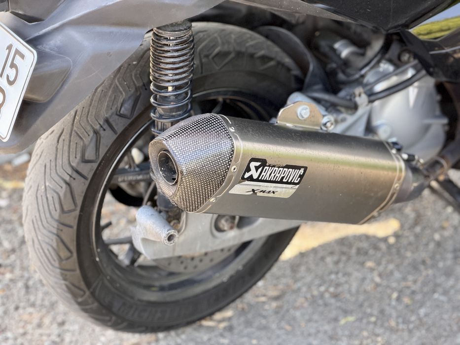 Yamaha Xmax 125cc 2015 ABS / Toba Akrapovic