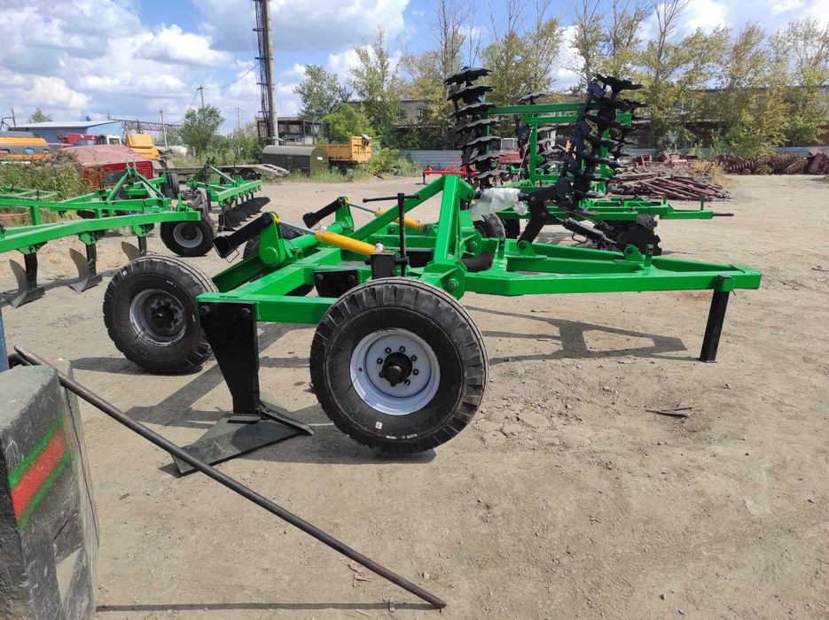 Плоскорез глубокорыхлитель прицепной ПГП-5