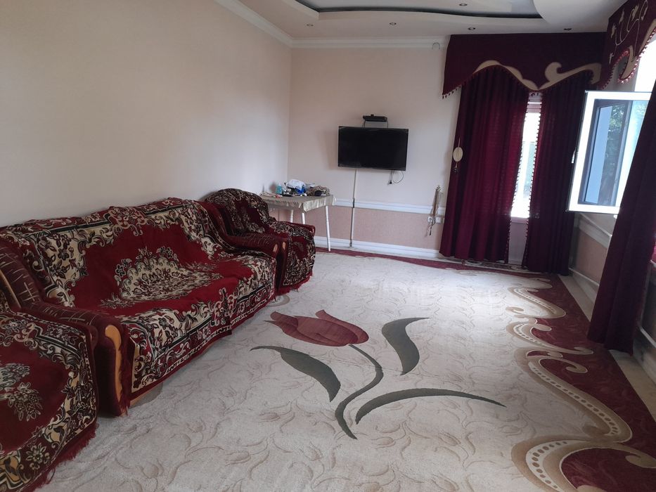 Водстройдан коттедж сотилади