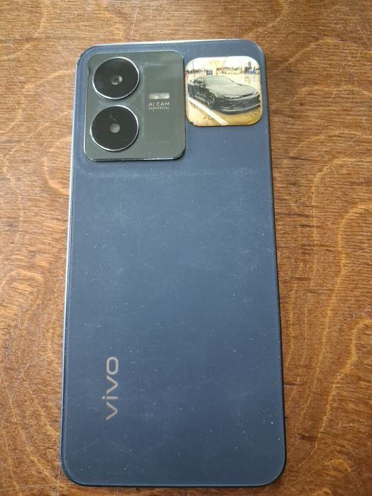 Продаю телефон vivo Y22