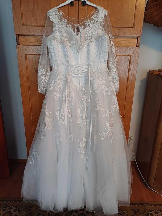 Rochie mireasa marimea 54-56