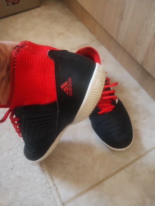 Футболни обувки !