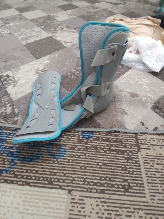 Продам ортез на правую ногу