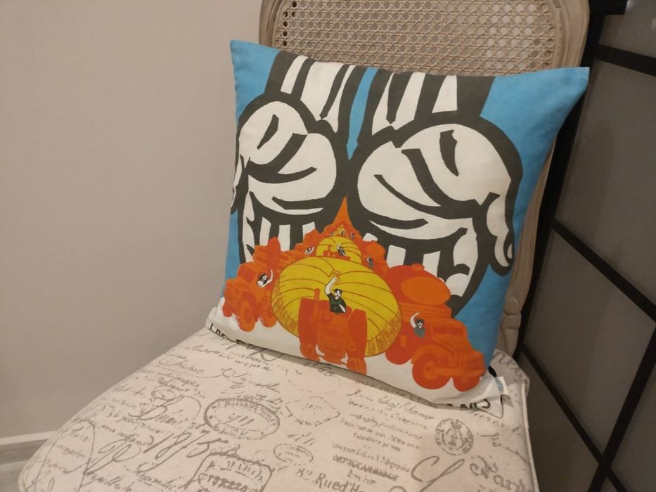 Декоративна възглавница от Виетнам 40 см х 40 см