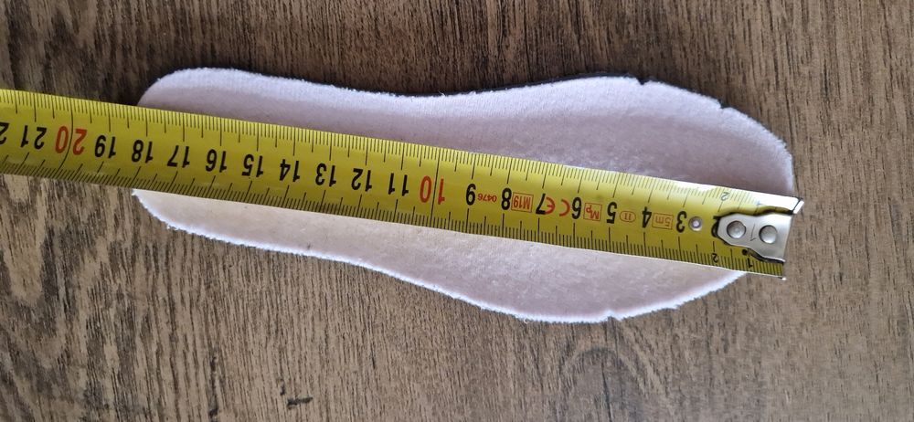 Маратонки и сандали