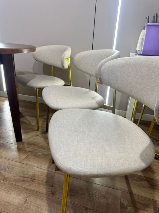 Продам стол стулья