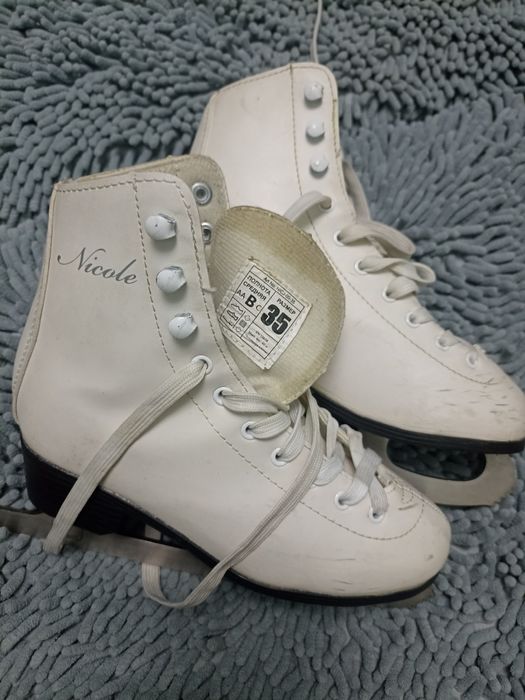 Коньки  детские. девочка