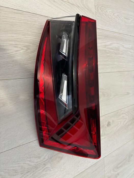 Stop dreapta spate LED original Skoda Superb 3 facelift