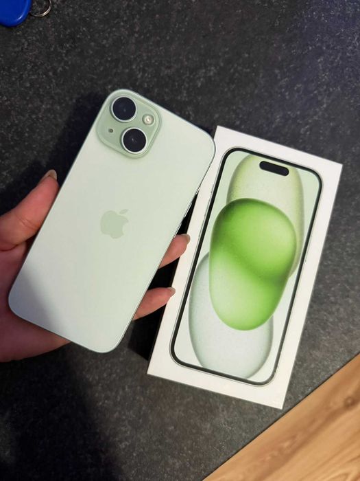 Смарт телефон iPhone 15