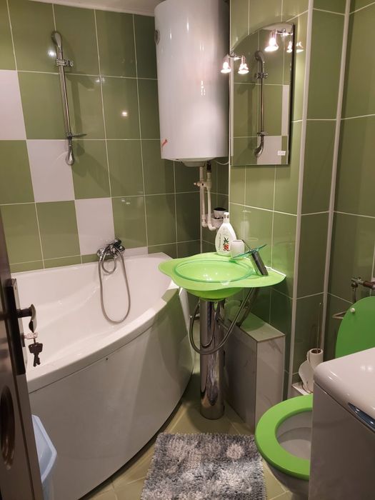 Apartament cu 2 camere decomandat