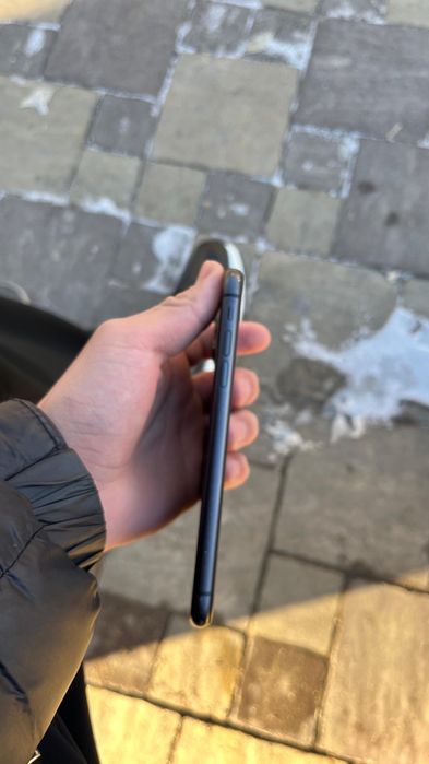 Айфон 11 юмкость 79