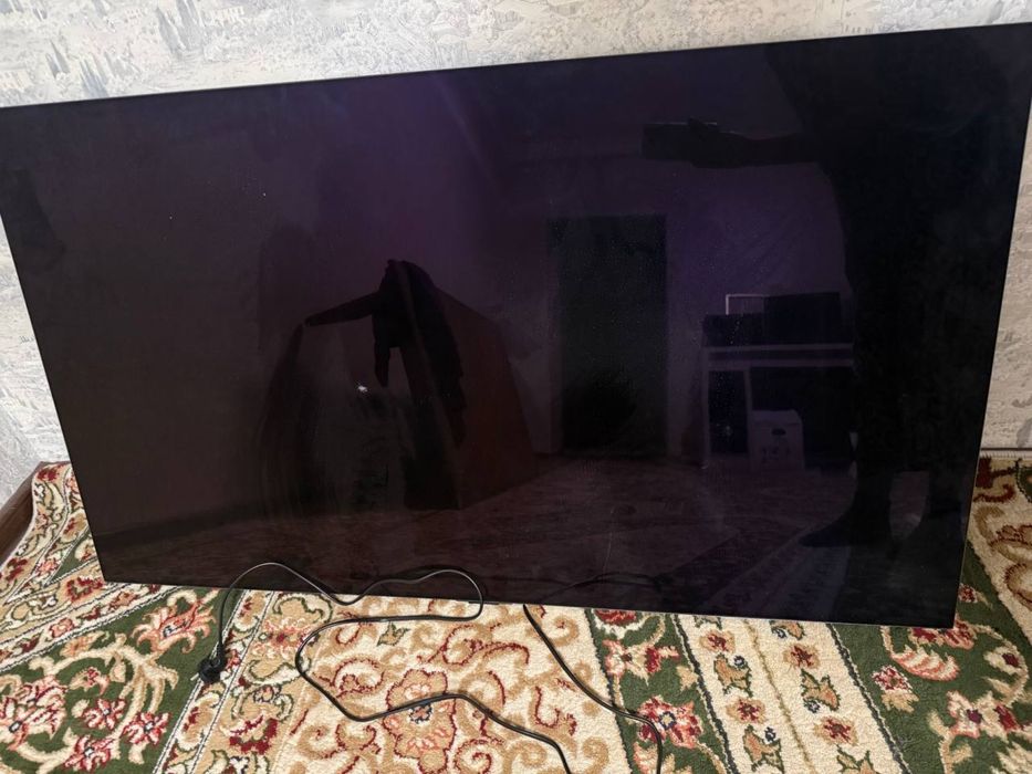 Televizor sotiladi LG oled 55 talik zapchqstga !