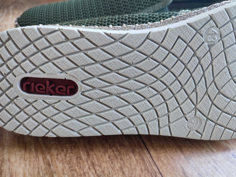 Летни обувки Rieker